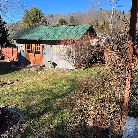 Candyland Cottage Candler Εξωτερικό φωτογραφία