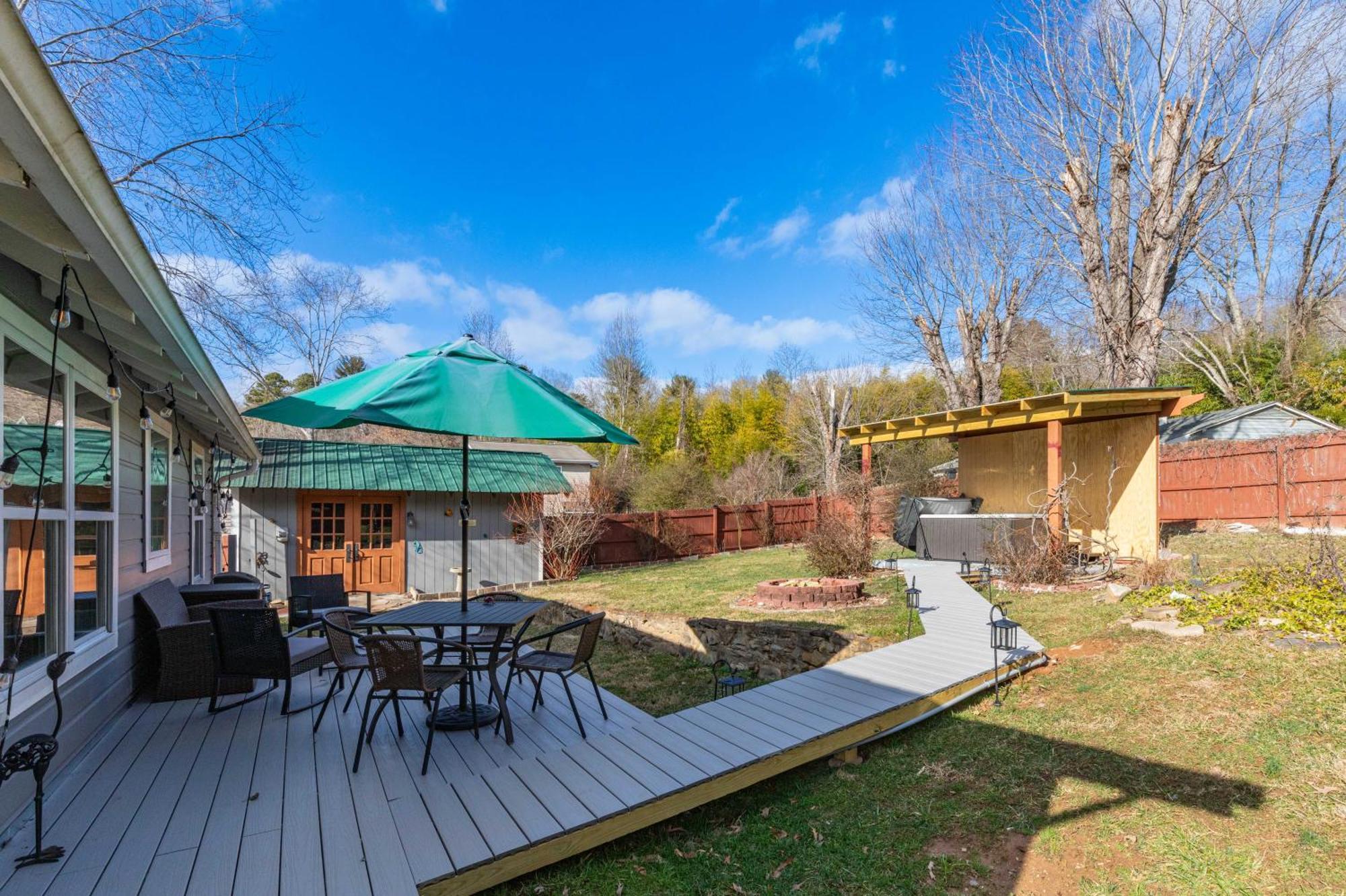 Candyland Cottage Candler Εξωτερικό φωτογραφία